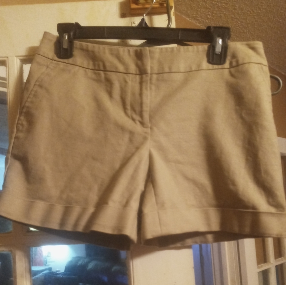 Apt9 khaki shorts size 4